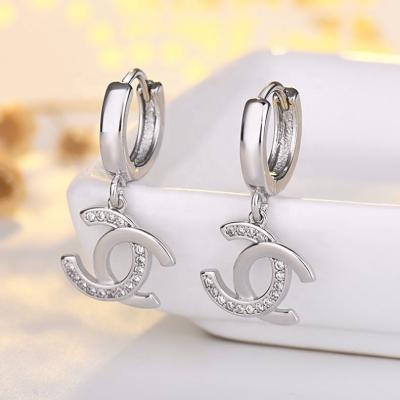 China Bargain CLASSIC cc stainless earrings studs high quality women design 925 silver feather earring new for sale