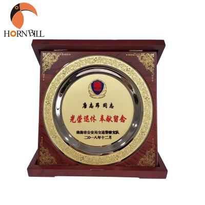 China Europe Military Wooden Retirement With Glory Police Memento Souvenir Gold Award Blank Metal Plaque Vintage Custom Sublimation With Case for sale