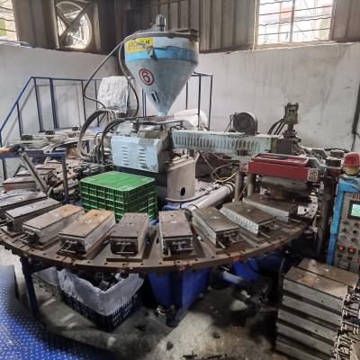 China Shoe Making Industry AUTOMATIC SHOE AND SLIPPER AIR INJECTION MOLDING MACHINE PVC/TPR SHOES SINGLE MAKING MACHINE for sale