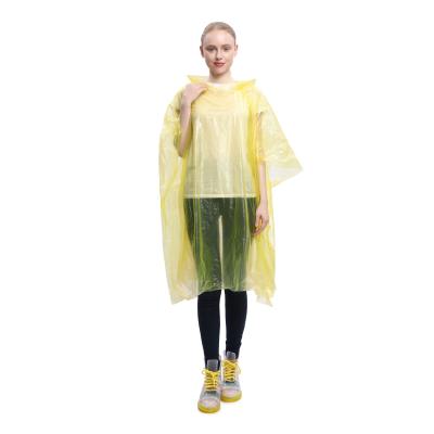 China Custom Wholesale 100% One Time /Windproof/Eco-friendly/Durable/Soft Use Rain Coat Adults PE Raincoat Portable Disposable Ponchos One Time Plastic Raincoats With Hood for sale