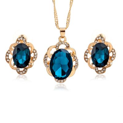 China Black Korean Oval Geometry Full Diamond Earring Two Piece Set Necklace Gem Earrings + CLASSIC Free Necklace Sample Necklace for sale