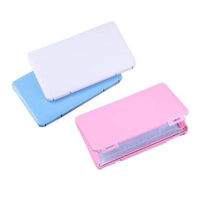 China 2021 Recyclable Newest Portable Dustproof Moistureproof Face Mask Case Storage Box Temporary Storage Folder for sale