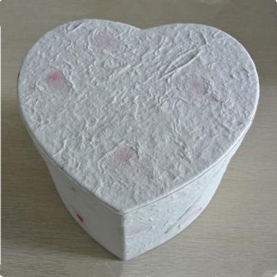 China European Style Biodegradable Heart Paper And Cardboard Cremation Casket Urn For Pets for sale