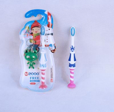 China Family Pursue Popular M567 M2000 Bristle Kids Soft Toothbrush With A Toy Keychain for sale