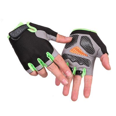 China Silicon Protective Men Women Fitness Bodybuilding Training Gloves Gym Weightlifting Gloves Non-Slip Anti-Skid Half Finger Recycling Gloves for sale