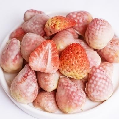 China Wholesale Slice Dry Long Form Shelf Life 100% Natural Volume Packing Crispy Freeze Dried Strawberry for sale