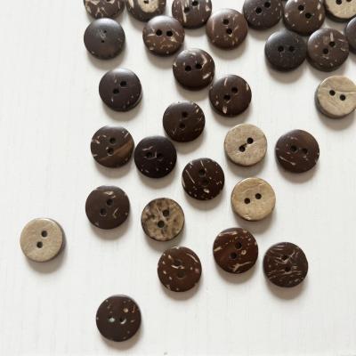 China Best selling washable natural coconut shell button 20# 13mm 700pcs/bag for sale