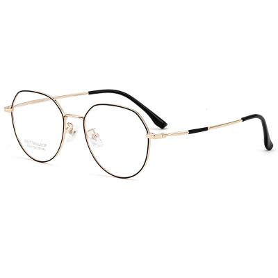 China Retro men's and women's fashion fashionable ultra-light 32209 irregular glasses frame pure titanium optical frame for sale