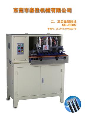 China Automatischer elektrischer Draht-Ausschnitt-Abisoliermaschine 2000 - 2400Pcs/Stunde CER zu verkaufen