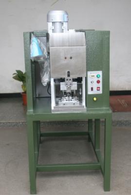 China Holland 3 Pin Plug Insert Semi Automatic Crimping Machine / Terminal Crimping Machine for sale