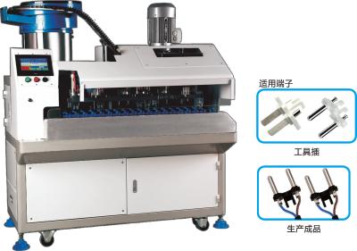 Chine La prise européenne de mise à jour insère la machine de rabattement terminale pour le câble rond de 2 noyaux à vendre