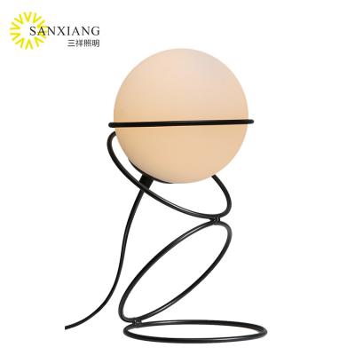 China Skycam Small Package Wholesale Glass Bedside E27 Nordic Hot Selling Modern Nordic Decorative Lamp for sale