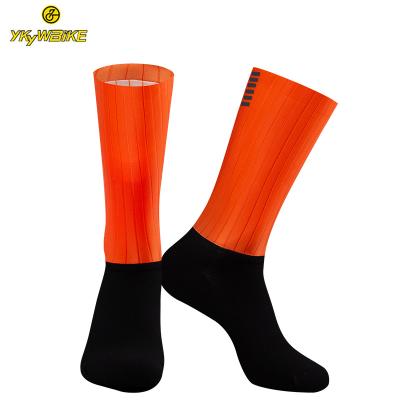 China Customized Color Design Anti Bacterial Compression Anti Slip Cycling Socks for sale