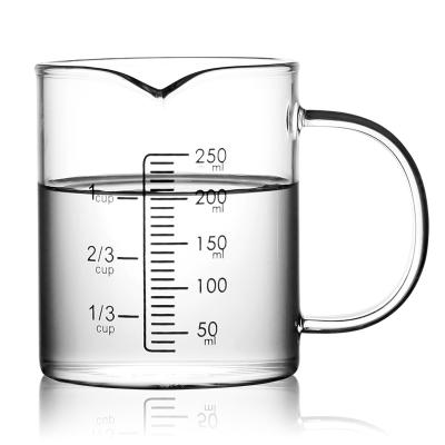 China Measuring Cup Digital Measuring Cup Laboratory Instrument Water Heatable Transparent Glass Graduated Measuring Cup for sale