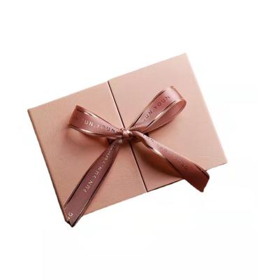 China Recyclable Pink Envelope Letter Wedding Favor Box Wedding Anniversary Candy Gift Boxes for sale