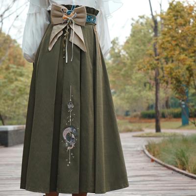 China Dry cleaning with a Japanese style collection fashion with a chic high waist Lolita Retro Taish Period Style embroidery pleated burgundy green howl for sale