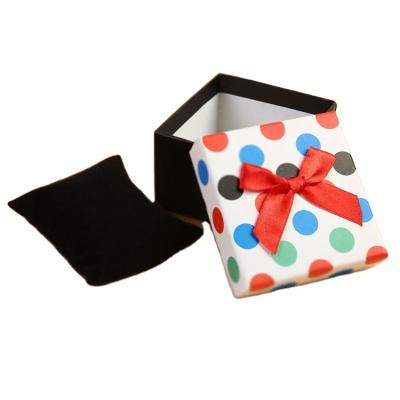 China Wholesale Yttria Paper Cute Design Necklace Gift Box Square Shaped Custom Paper Jewelry Box for sale