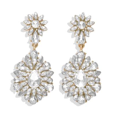 China Yttria Crystal Flower Bridal Wedding Dangle Drop Earrings CLASSIC Diamond Pendant Earrings for sale