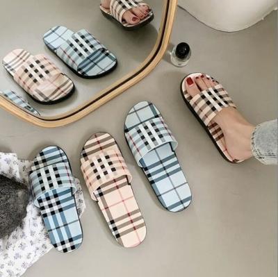 China Fashion Trend Slide Slipper Plaid Leather Ladies Leather Slipper Ladies Slip On Summer Flat Casual Shoes for sale