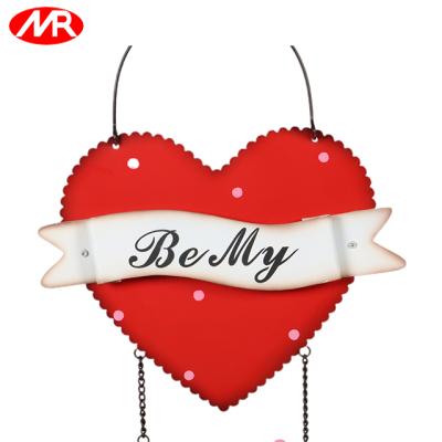 China Simple Art Home Accessories Metal Hang Decorations Wall Hangings For Valentine's Day Wedding for sale