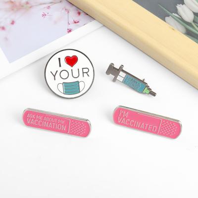 China Creative America Love Syringe Brooch I Am Alloy Letter Brooch Enamel Pins for sale