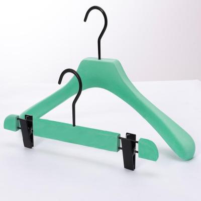 China SHOW High Quality Velvet Suit Coat Hangers With Metal Hook Velvet Green Color Flocked Hangers For Cloths for sale