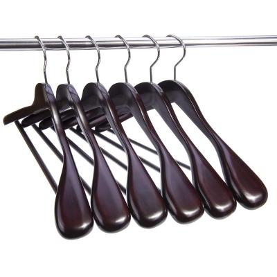 China High Quality Non-slip Wooden Hanger Coat Hanger Durable Solid Wood Luxury Minimalist Wooden Coat Hanger for sale