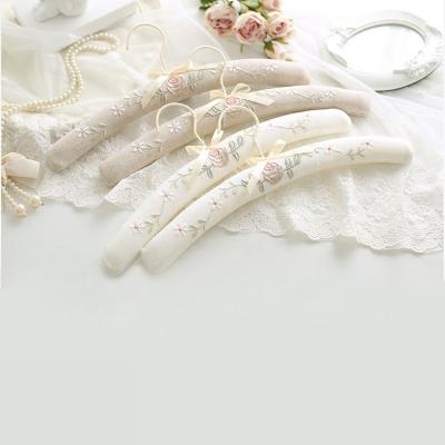 China Modern high quality wholesale satin padded fabric hanger hanger for wedding dresses for sale