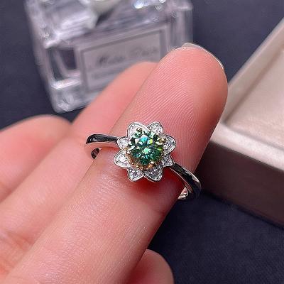 China 925 Silver Casual/Sporty Engagement Ring Diamond 0.5Carat Around Green Blue Moissanite Ring for sale