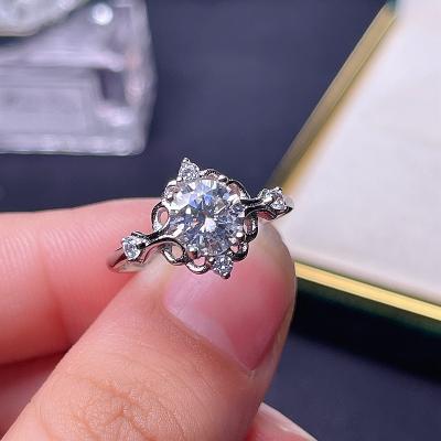 China Sterling Silver Women's casual/sporty moissaniteRING 925 ct D VVS 1 gra certificate for sale