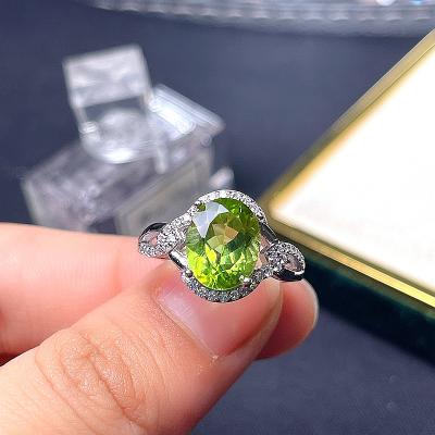 China 3 Carat Natural Olivine Women's Casual/Sporty RING 925 Sterling Silver Olivine Boutique Jewelry Wholesale for sale