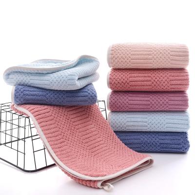 China 2022 Most Popular Viable Colorful Coral Velvet Woven Microfiber Towel Coral Velvet Towel for sale