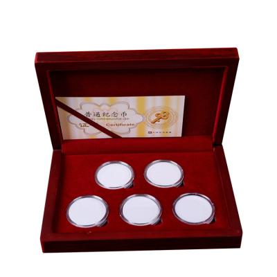 China Handmade Hot Selling Adjustable Wooden Coin Display Box 5 Pieces 30mm 27mm 25mm Coin Display Wooden Box Collectors Capsules for sale