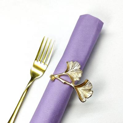 China Viable unique gold gingko leaf napkin loop galvanize napkin ring holder solid color metal grass napkin rings to wedding table decor for sale