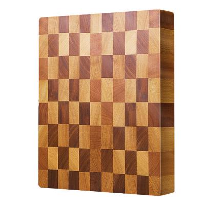 China Sustainable Manufacturer High Quality Acacia Wood Checkerboard Shape Cut Chopper for sale