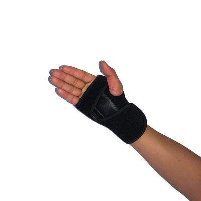 China Universal Sports Protective Wrist Brace Carpal Tunnel with Wrist Splint Palm for Wrist Tenosynovitis Left Hand for sale