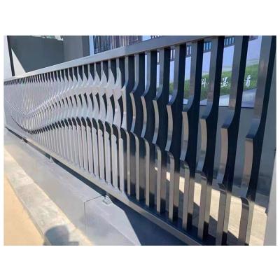 China Easily Assembled Made In China Aluminum Profile Aluminum Fence Slat Vertical Aluminum Fence for sale