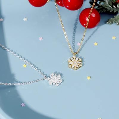 China FASHIONABLE S925 Sterling Silver Gold Plated Exquisite Zircon Snowflake Christmas Necklace Pendant Jewelry for sale