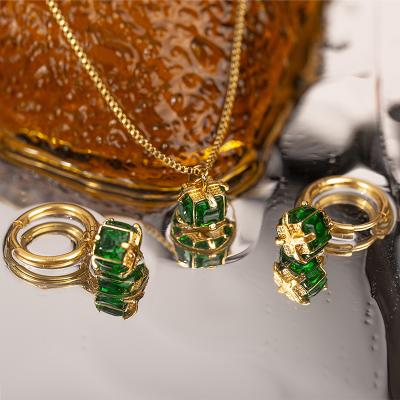 China NEW FASHIONABLE 18k Gold Green Ghost Gem Pendant Necklace Pendant Earring Set for sale