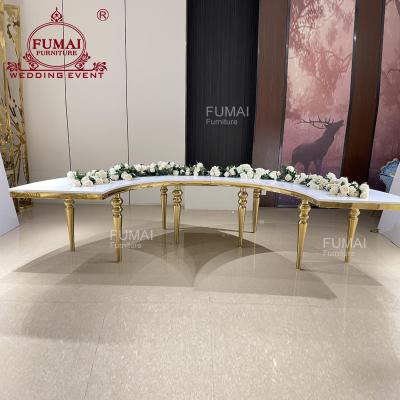 China Round Shape Modern Serpentine Wedding Table Bride and Groom Table S Shape In Gold for sale