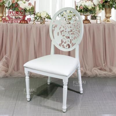 China Modern Wholesale Metal Aluminum Frame Carved Back Outdoor White Banquet Chair for sale