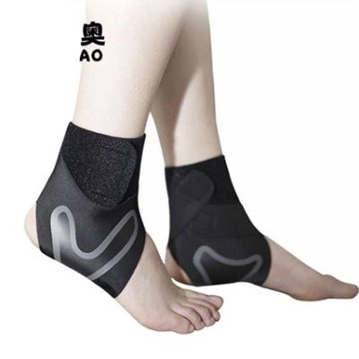 China 2021 Comfortable Foot Protector Compression Sleeve Ankle Brace Compression Ankle Support Wrap Sleeve for sale