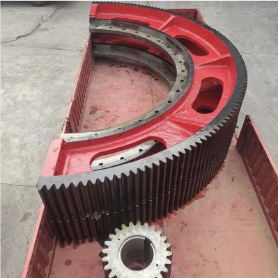 China HRC 45-55 Hoge hardheid Big Spur Gear Rotary Kiln Girth Gear Te koop