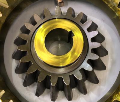 China Große Schwerlast-Bevel Gear mit 15 Zähnen Bodenoberfläche Finish zu verkaufen