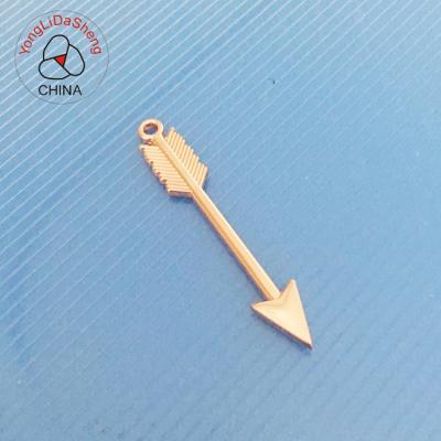 China Eco-friendly Factory Fashion China Brand Logo Metal Badge Logo For Custom Handbags for sale