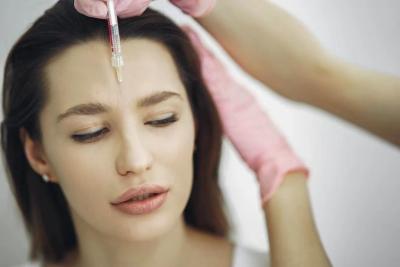 中国 Injectable Cross Linked Hyaluronic Acid Dermal Filler Sodium Hyaluronate Gel 販売のため