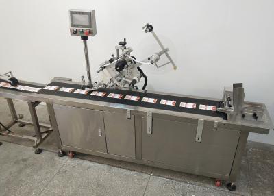 China Flaggen-Karten-Aufkleber-flache halb automatische Flaschen-Etikettiermaschine für Umschlag-Plastikfilm 900W zu verkaufen