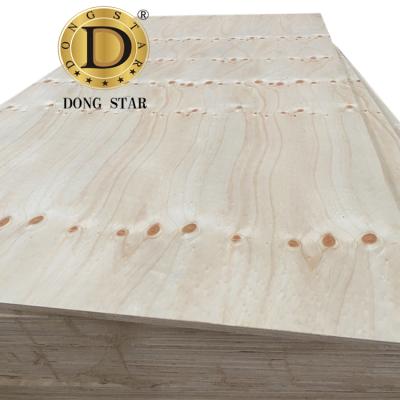 China Small Modern 4x8 Radiata Pine Veneer Plywood Sheet 18mm Prices For Building Construction for sale