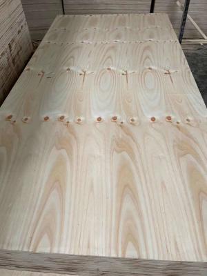 China Modern Factory Direct 4x8 Radiata Pine Veneer Plywood Panel 18mm Small Prices For Building Construction Bundle Sheets for sale