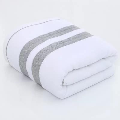 China The child safe factory sells luxury hotel modern designed 100% cotton bath towels for sale